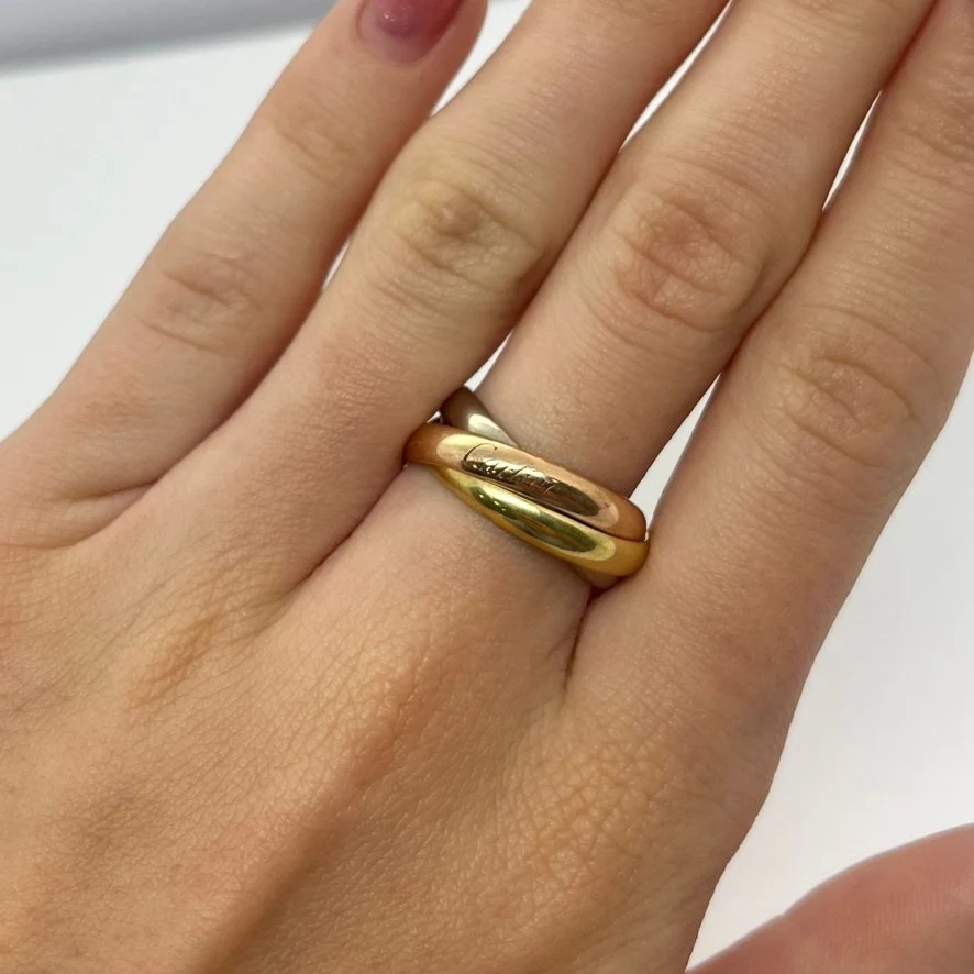 Bague Alliance CARTIER "Trinity" en or jaune, or blanc et or rose - Image 2