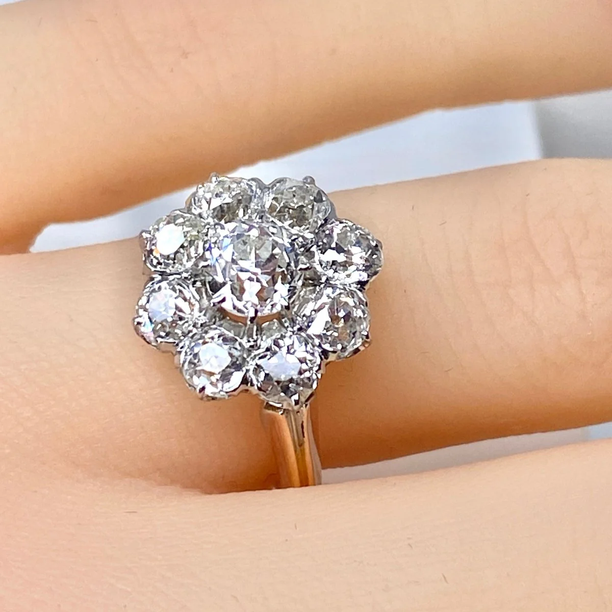 Bague marguerite en or 18 carats et diamants - Image 2