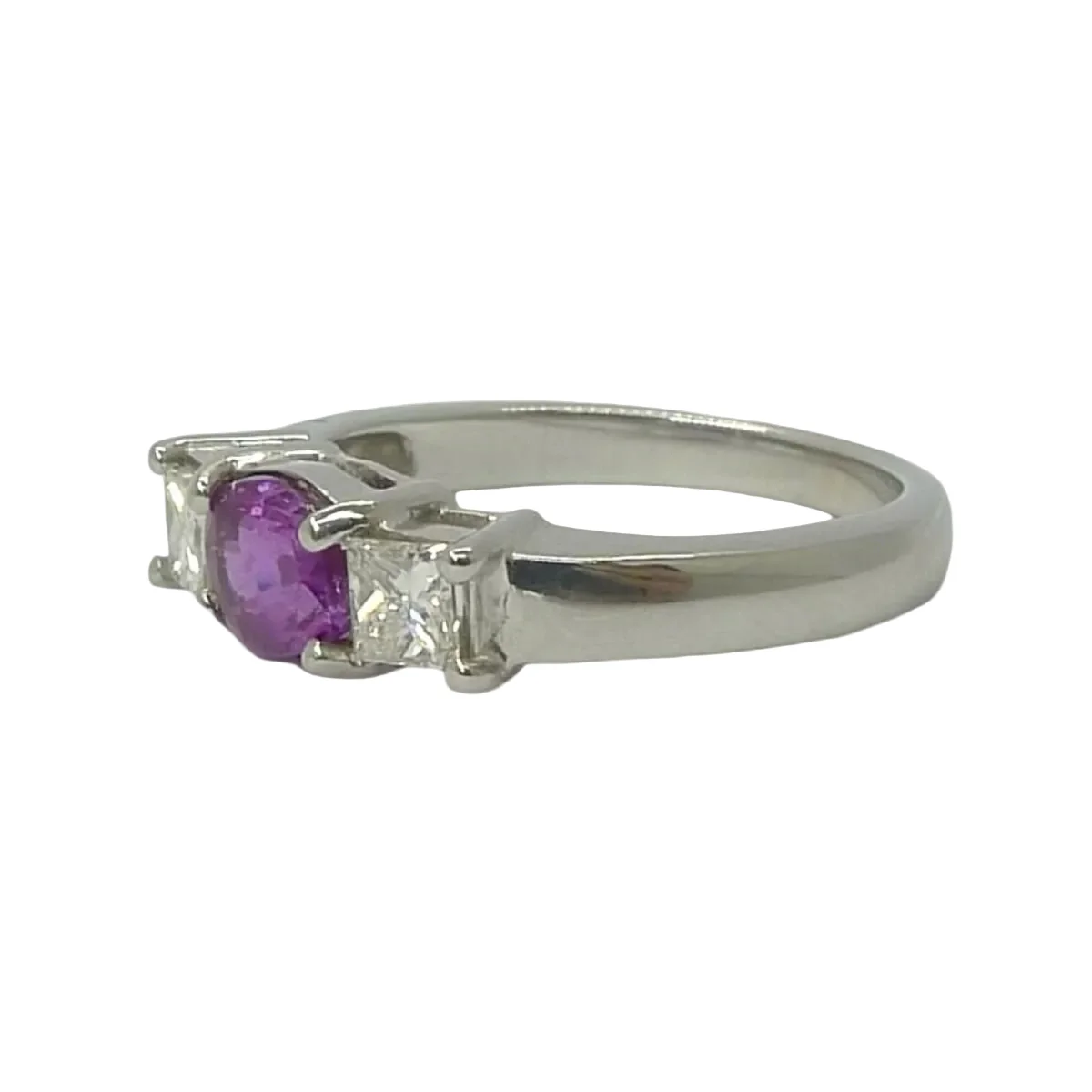 Bague Trilogie en or blanc, saphir, et diamants - Image 2