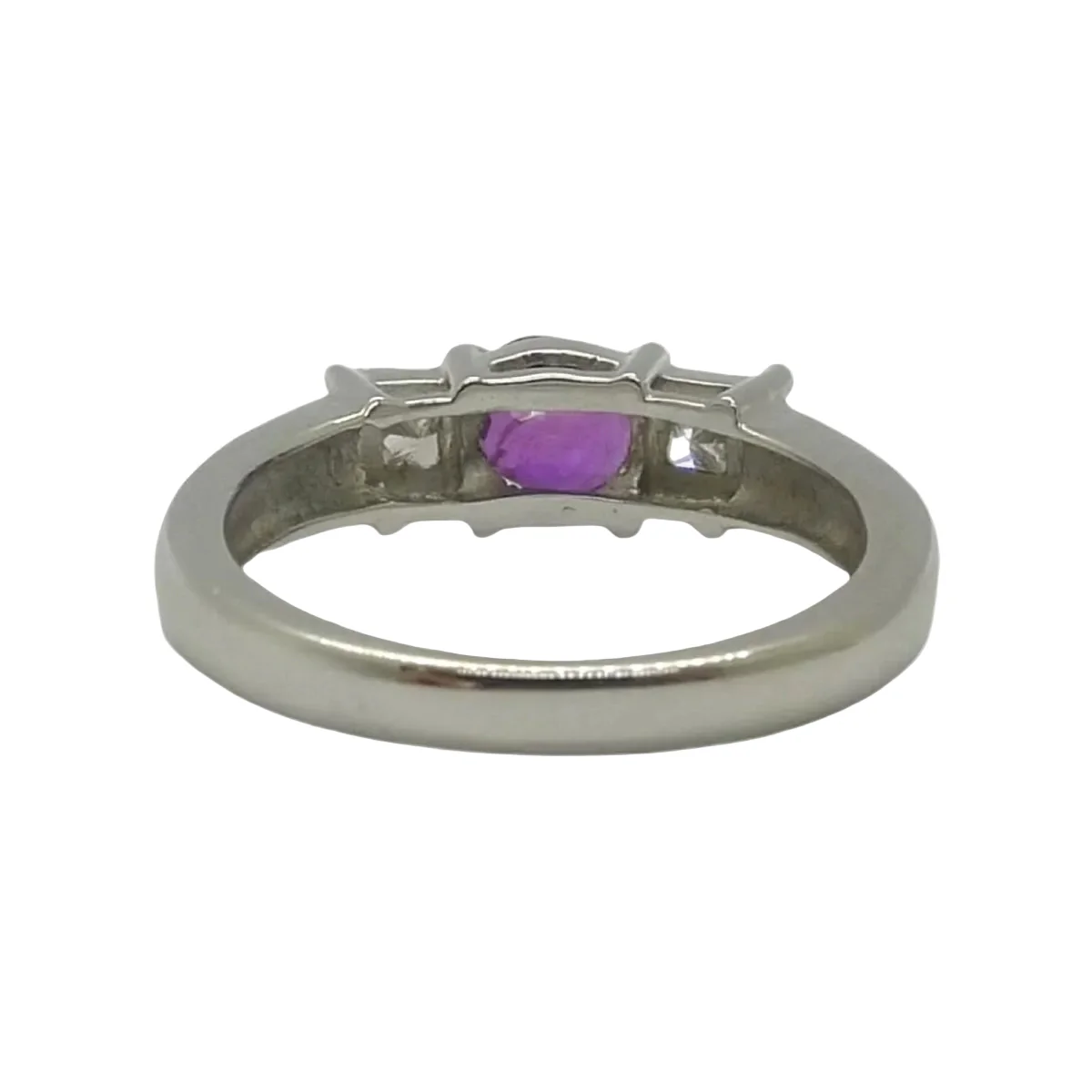 Bague Trilogie en or blanc, saphir, et diamants - Image 3