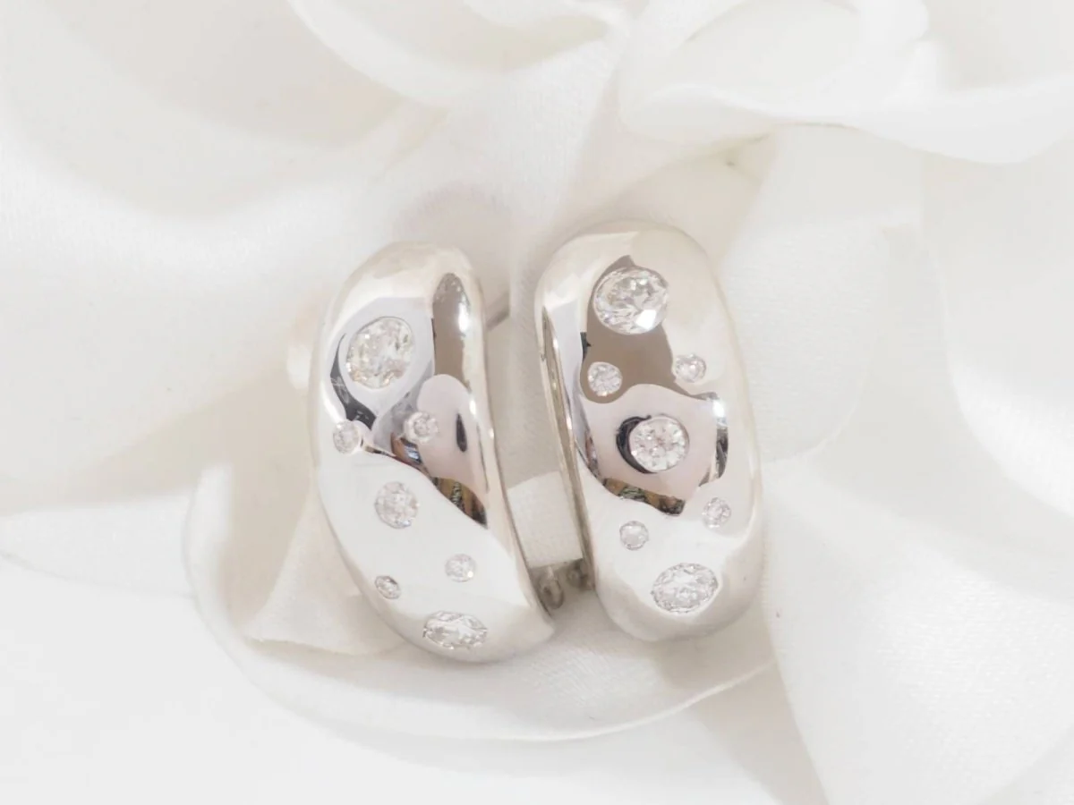 Boucles d'Oreilles En Or Blanc Et Diamants - Image 3