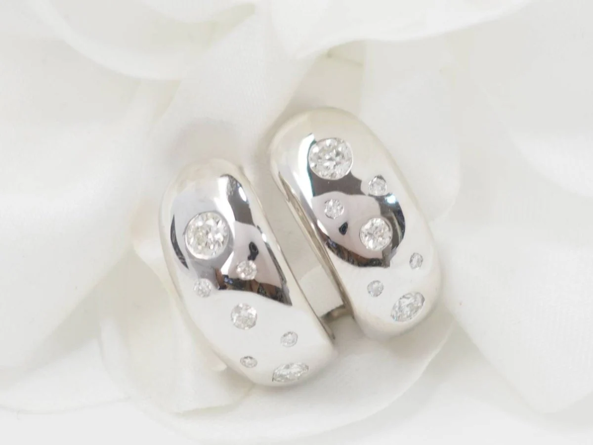 Boucles d'Oreilles En Or Blanc Et Diamants - Image 4