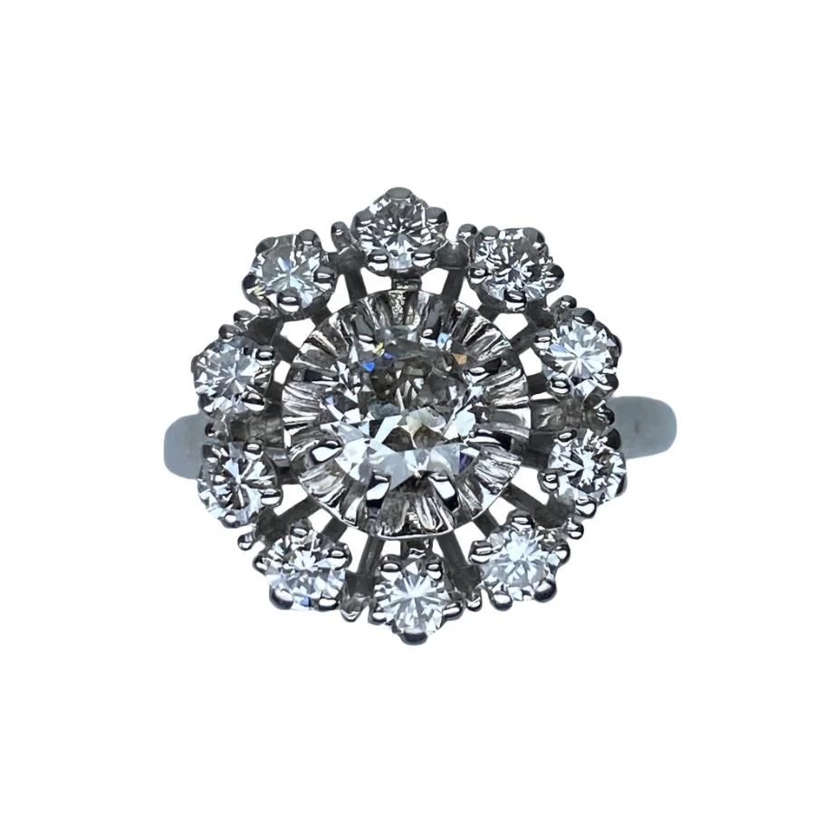 Bague en or 18 carats de forme marguerite «soleil» sertie de diamants