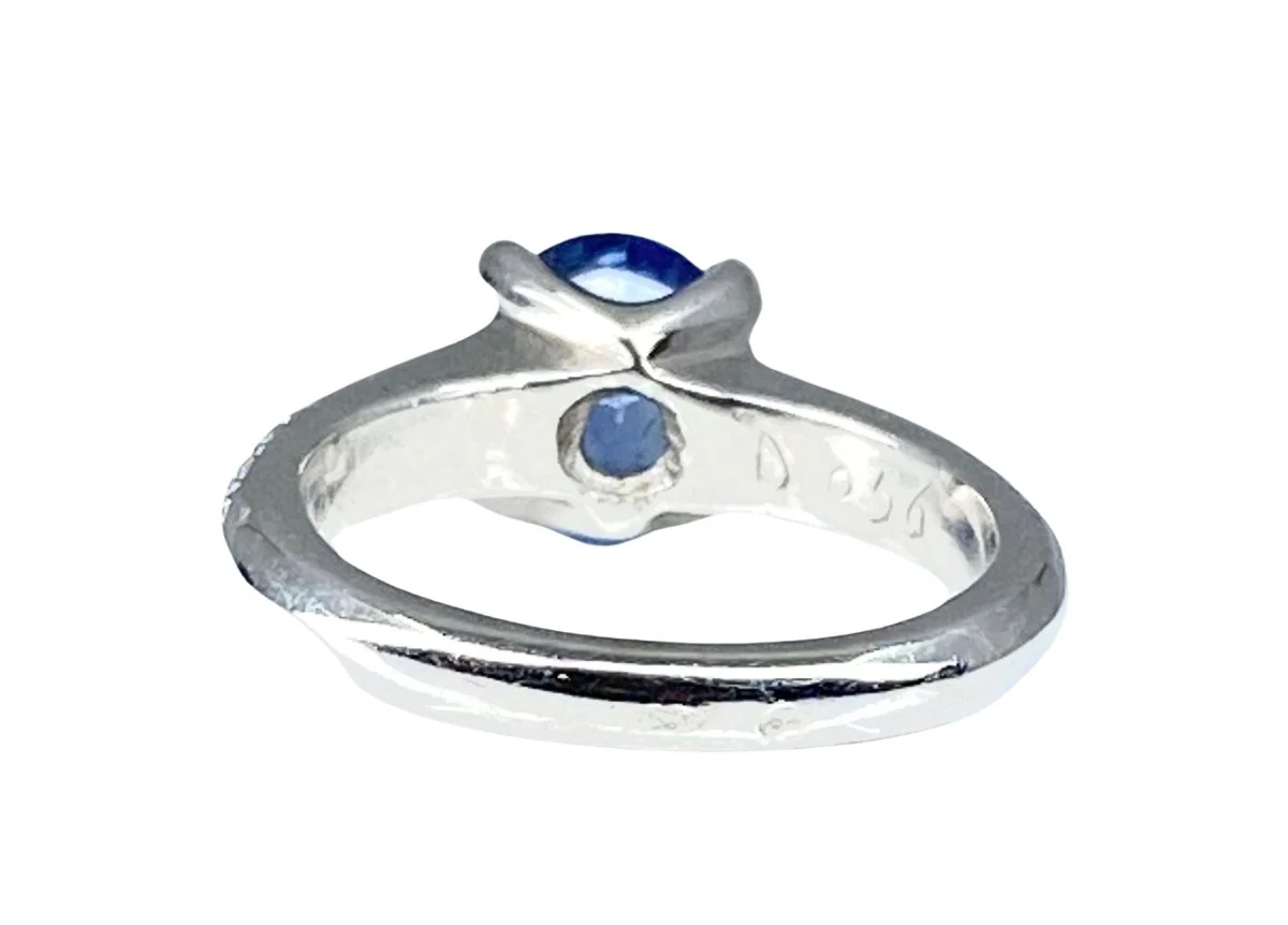 Bague jonc en or blanc saphir et diamants - Image 5