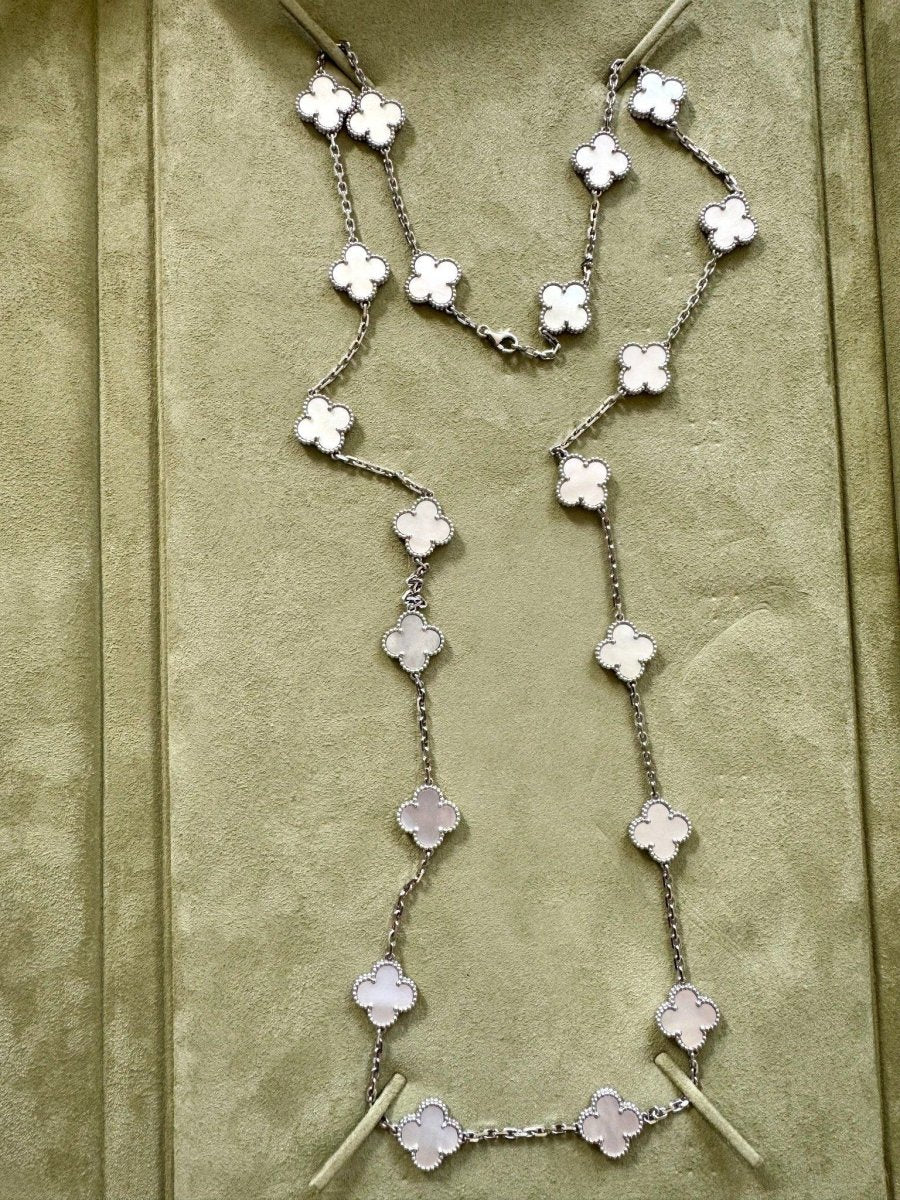Sautoir Van Cleef et Arpels Alhambra or blanc 750 et nacre - Image 6