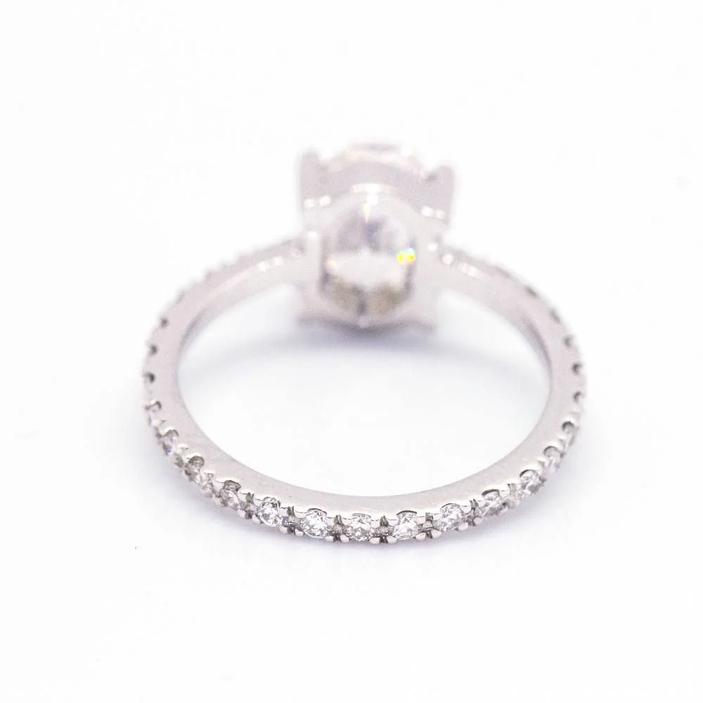 Bague Solitaire en or blanc et diamants - Image 3