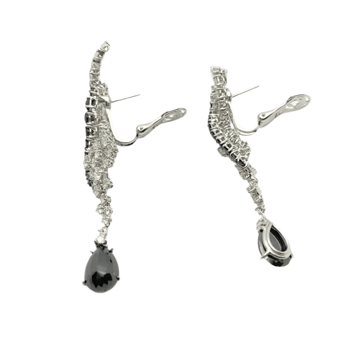 Boucles d'oreilles Clips en or blanc et diamants - Image 3