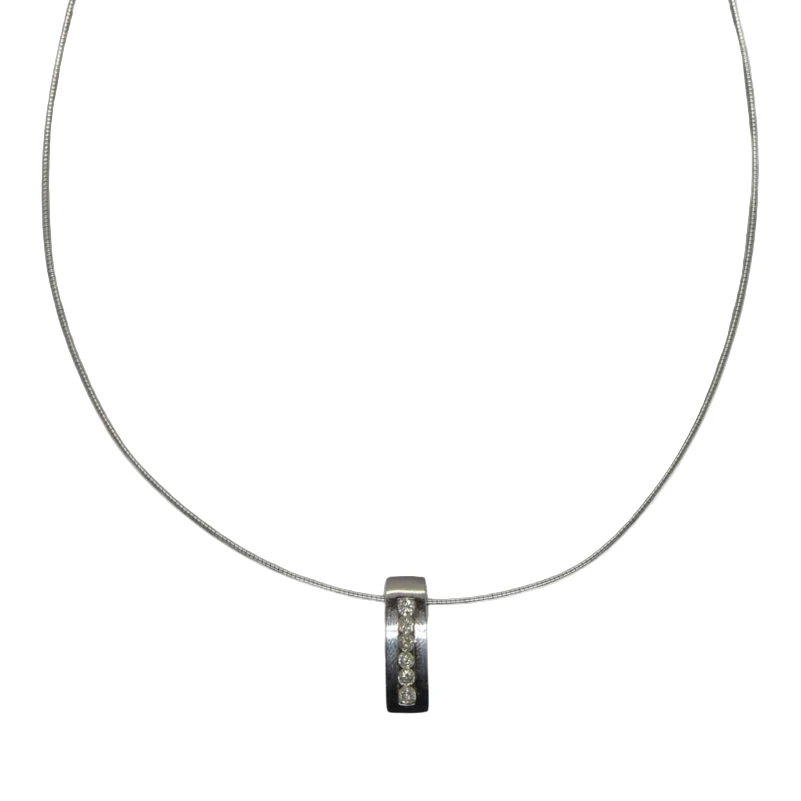 Collier Pendentif en or blanc et diamants