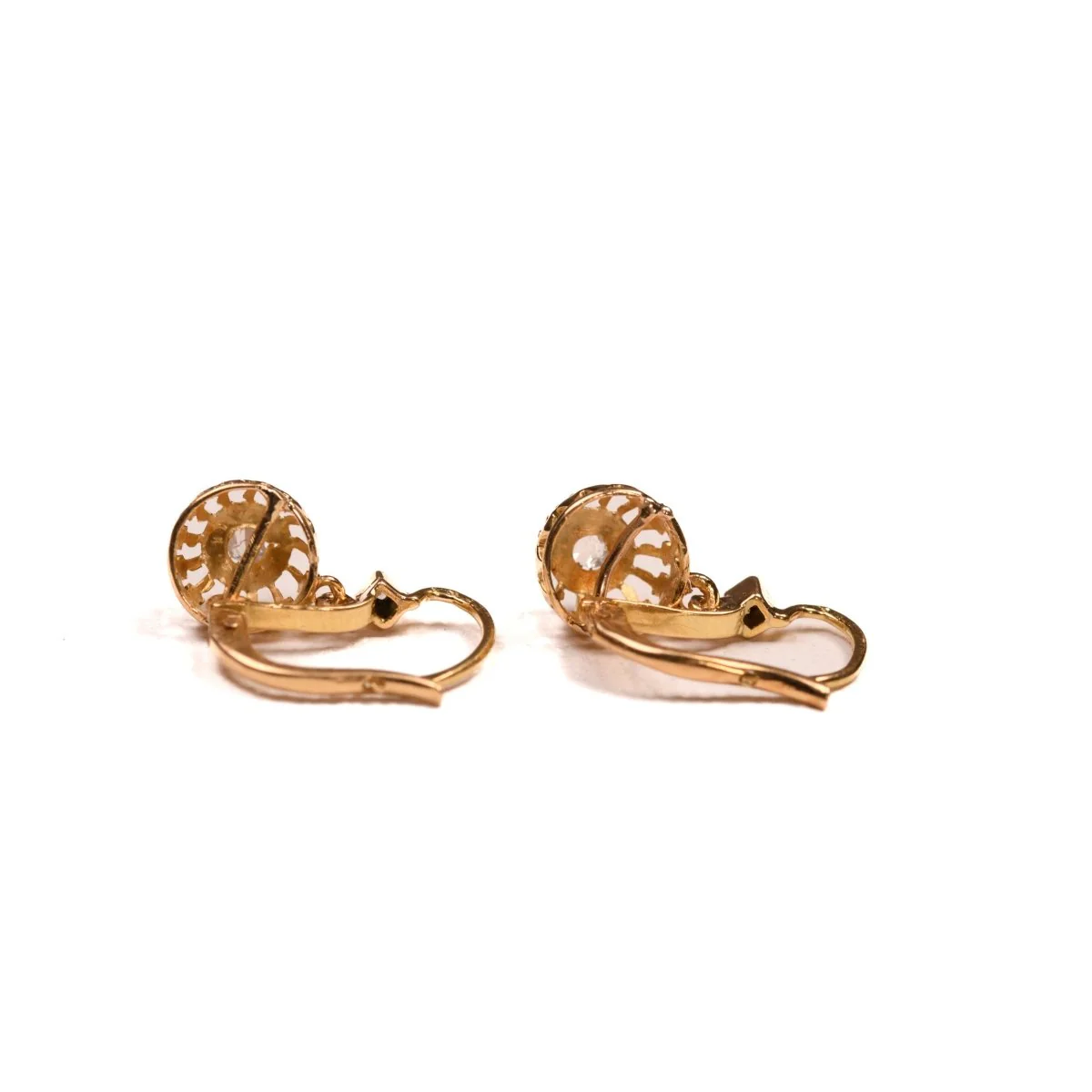 Boucles d'oreilles Dormeuses en or jaune et blanc et diamants - Image 5