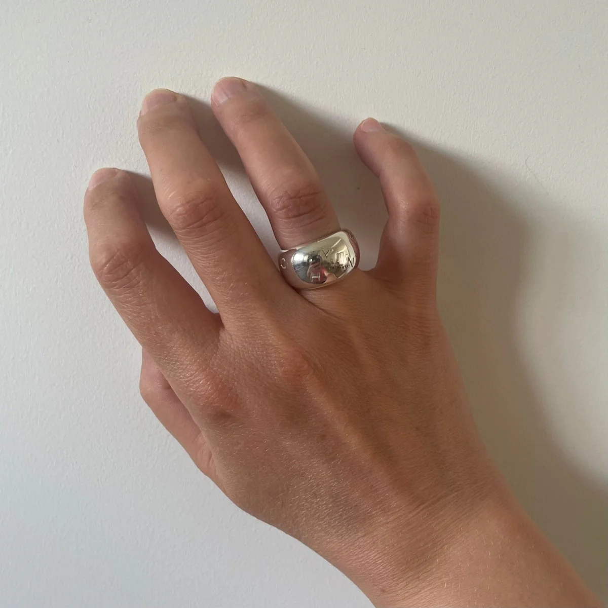 Bague Jonc CHANEL en argent - Image 2