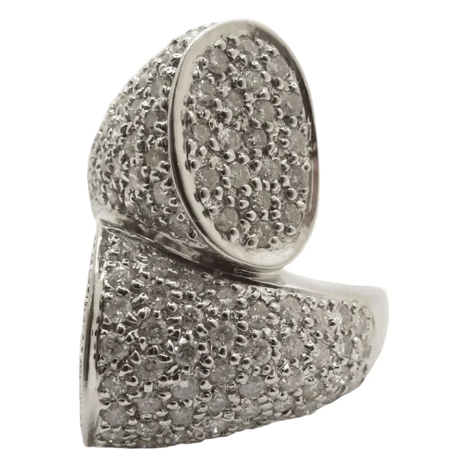 Bague en or blanc et diamants - Image 2