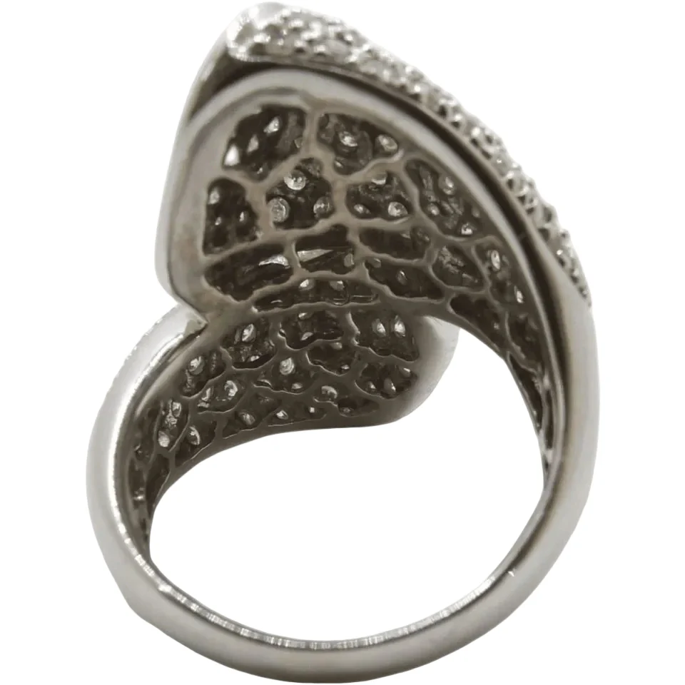 Bague en or blanc et diamants - Image 4