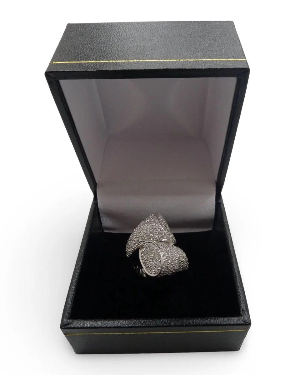 Bague en or blanc et diamants - Image 6