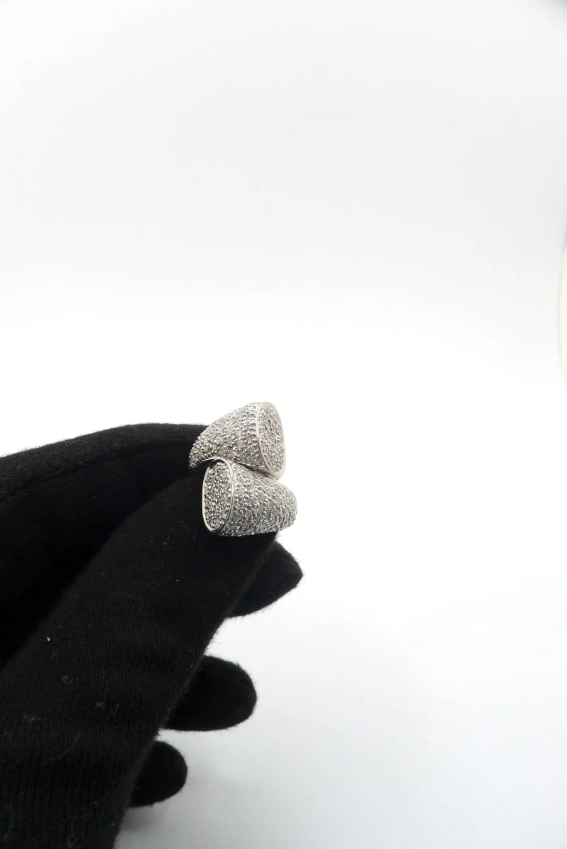 Bague en or blanc et diamants - Image 7