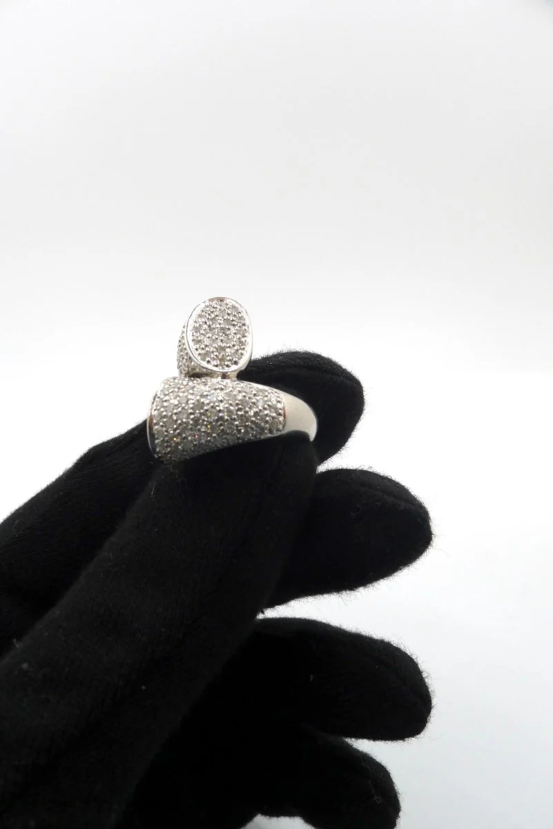 Bague en or blanc et diamants - Image 9