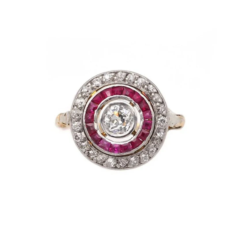 Bague Pompadour en or blanc, or jaune, platine, rubis et diamants - Image 5