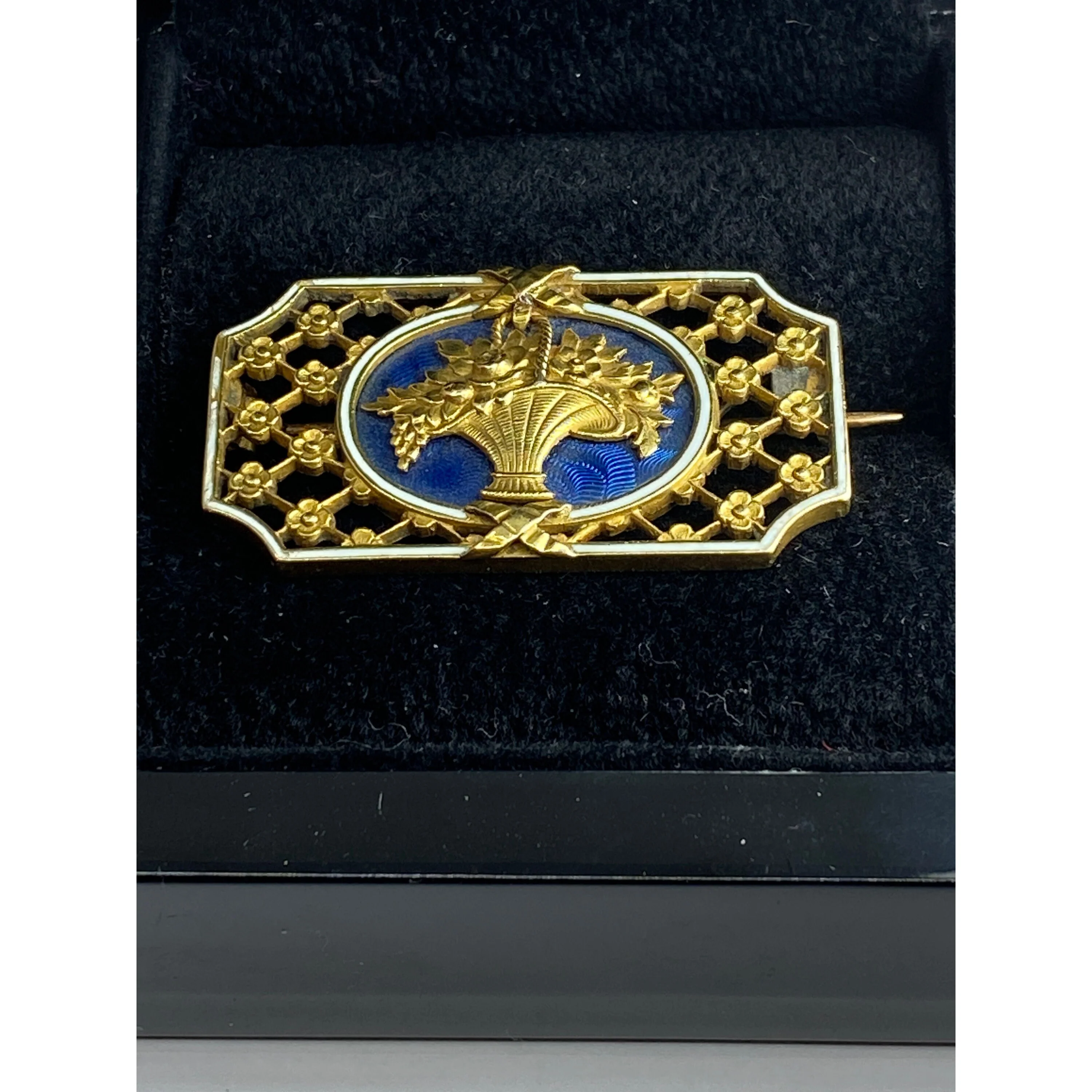 Broche en or 18 carats : panier fleuri , émail bleu et blanc.Napoléon III. - Image 9