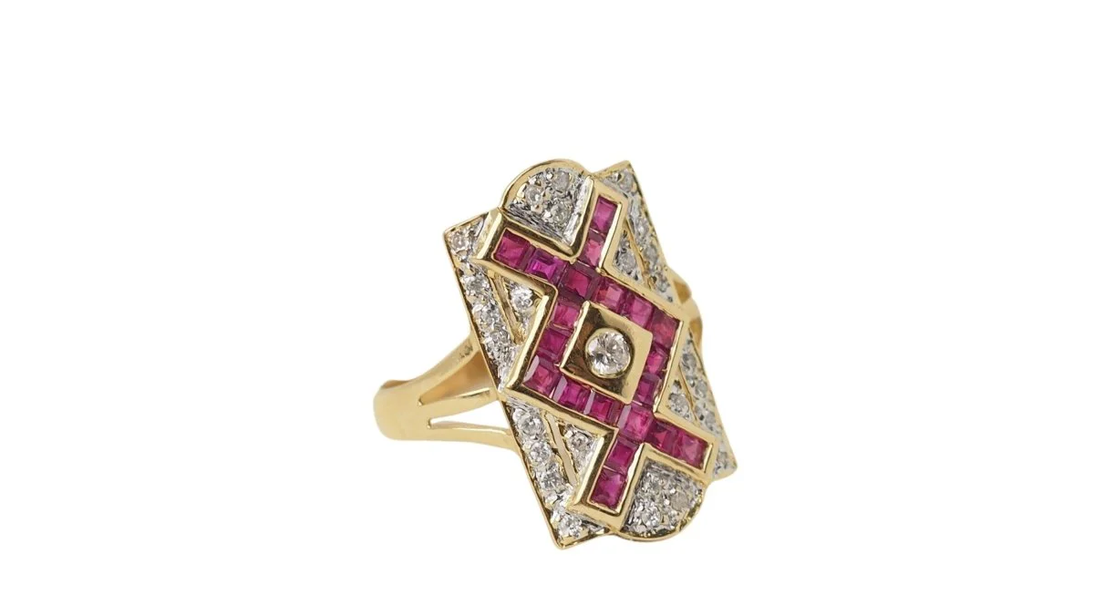 Bague vintage en or jaune, rubis et diamants - Image 2