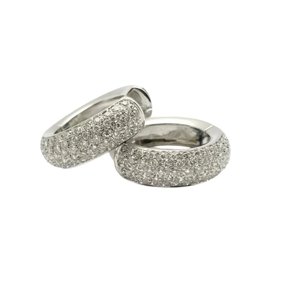Boucles d'oreilles en or blanc et diamants