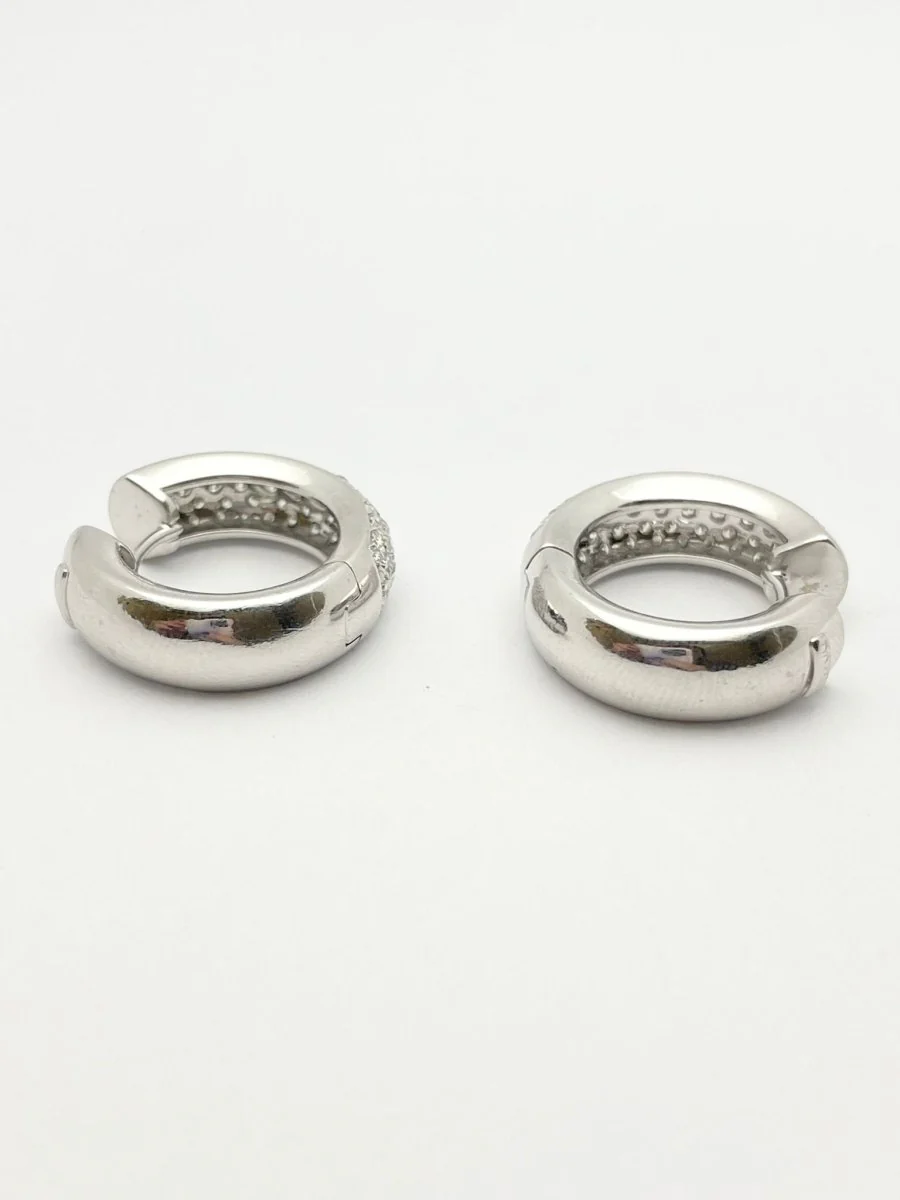 Boucles d'oreilles en or blanc et diamants - Image 5