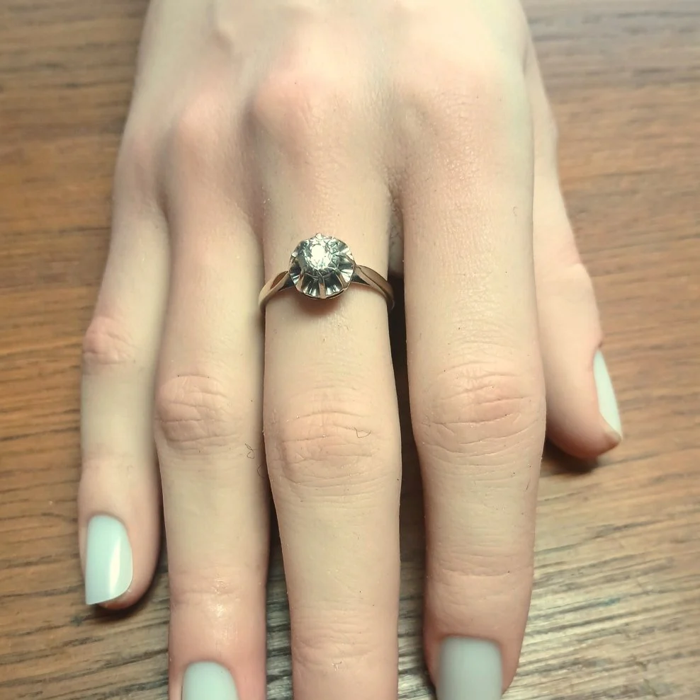 Bague Solitaire en or blanc et diamant - Image 2