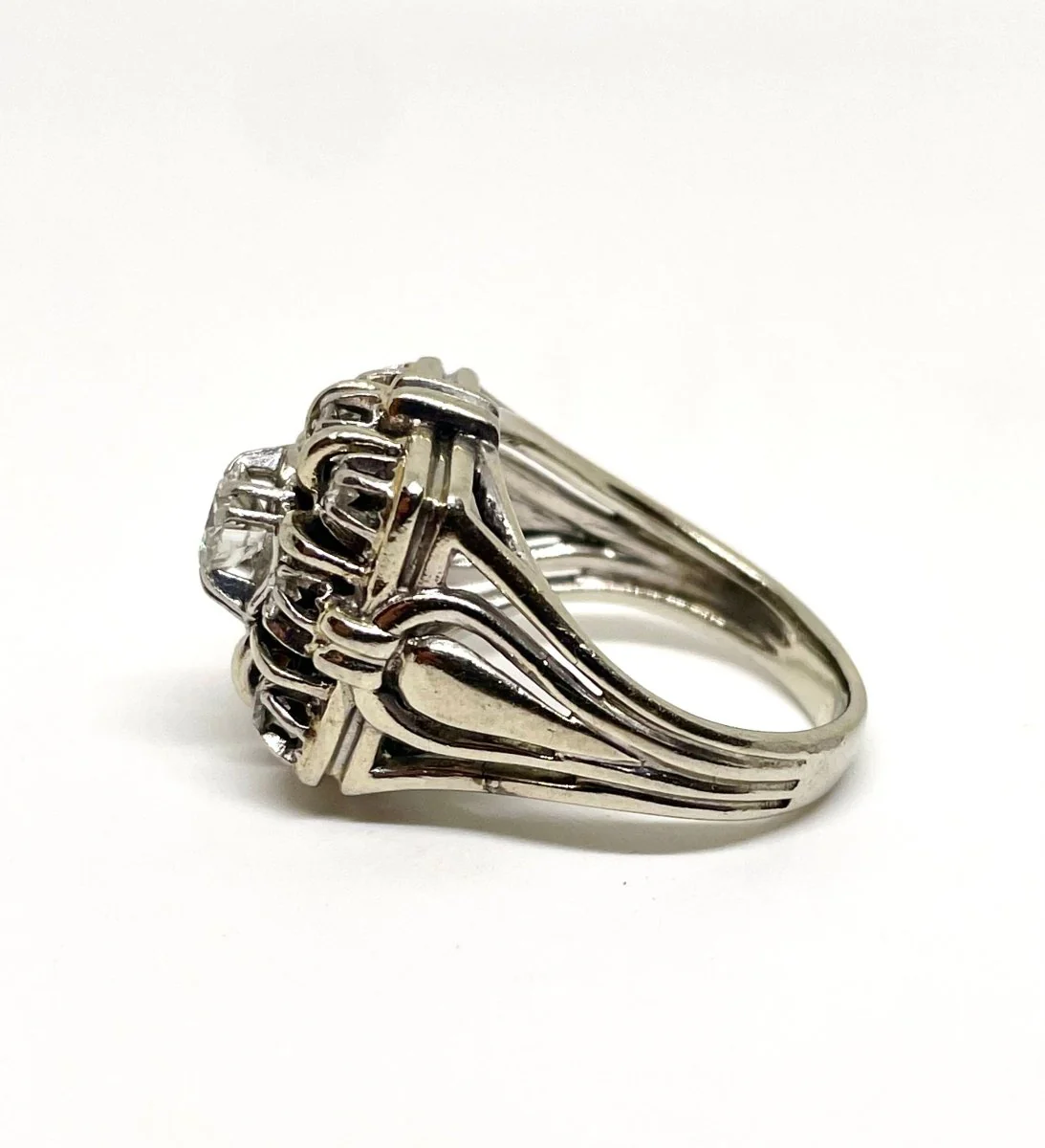 Bague marguerite or gris et diamant central 0,45 cts - Image 2