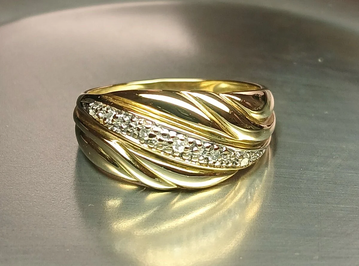 Bague drapé en or jaune