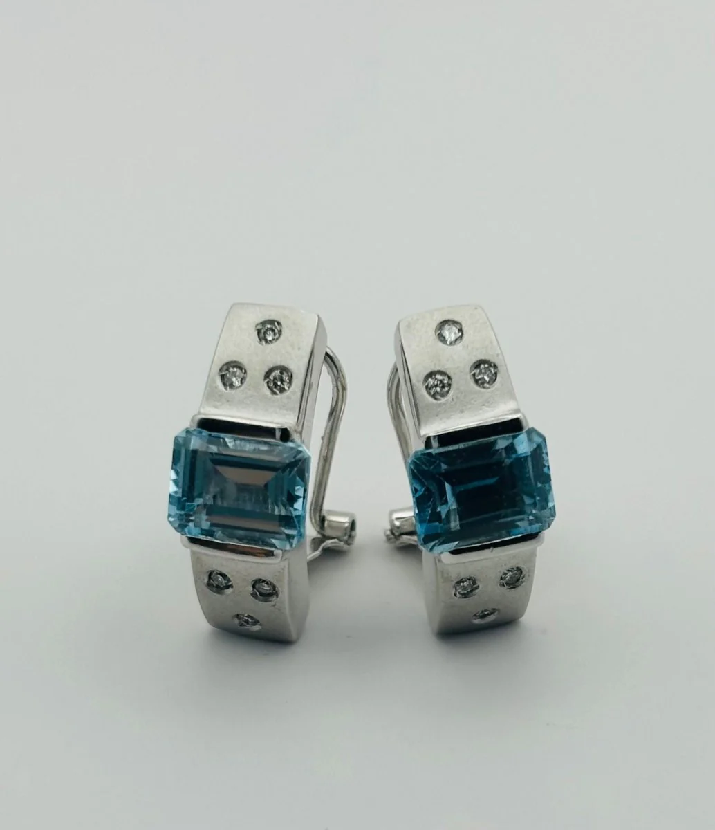 PENDIENTES EN ORO CON TOPACIO Y DIAMANTES