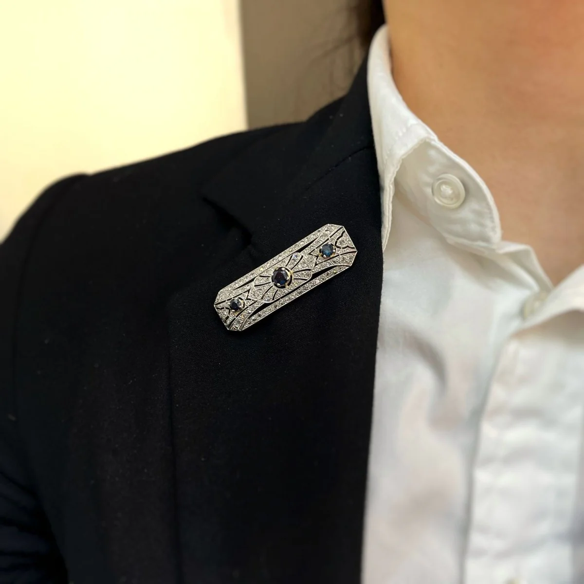 Broche - Or, Platine, Diamants & Saphirs - Image 3