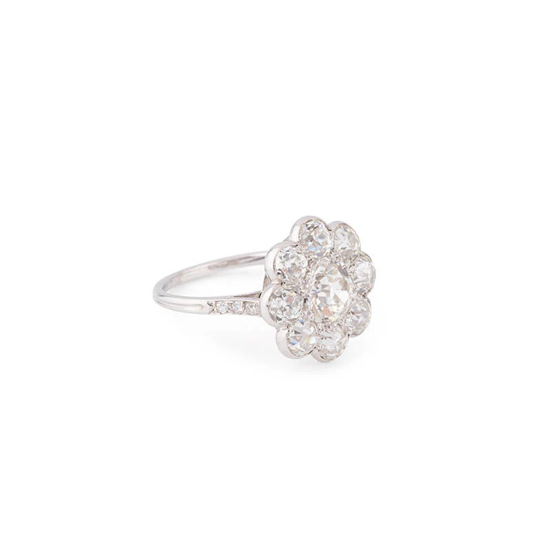 Bague Marguerite Art Déco en platine et diamants - Image 3
