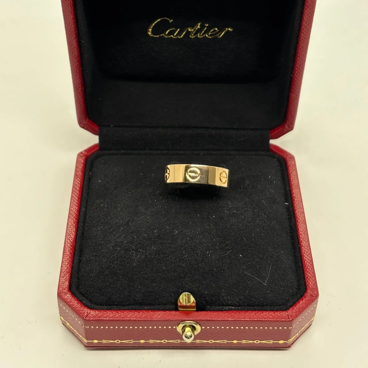 Bague Cartier Love moyen modèle or rose - Image 4