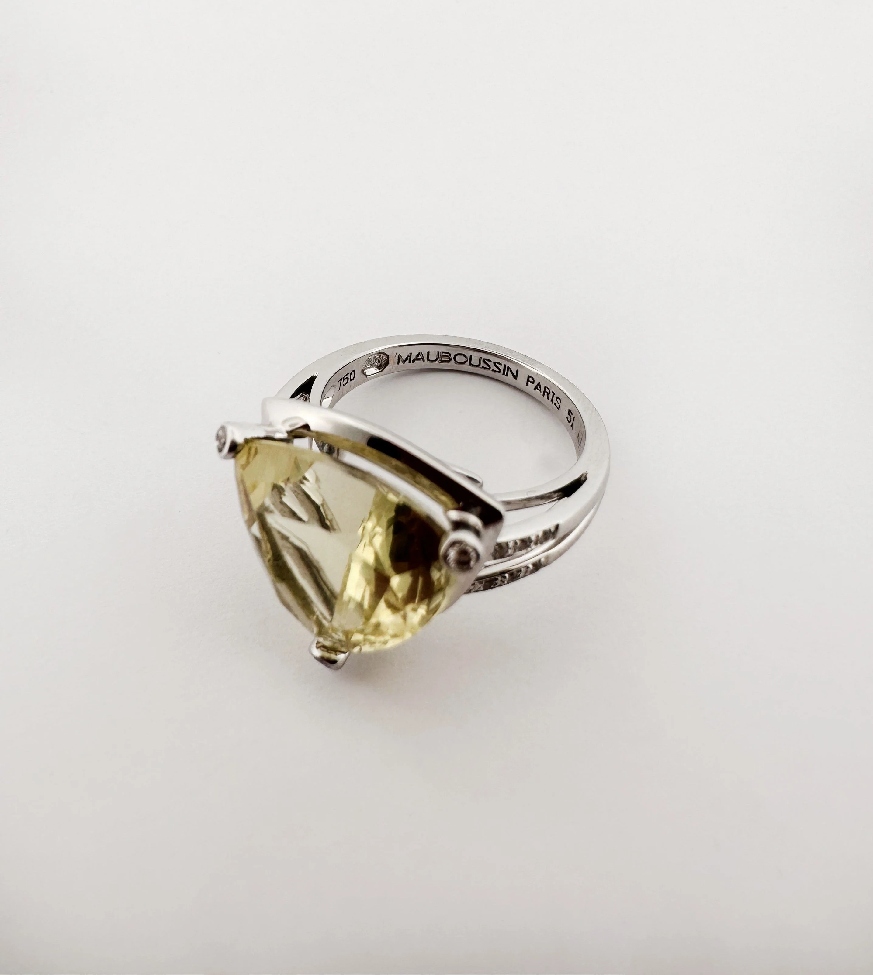 Bague Cocktail MAUBOUSSIN "Mes Couleurs à Toi", en or blanc quartz lemon et diamants - Image 5
