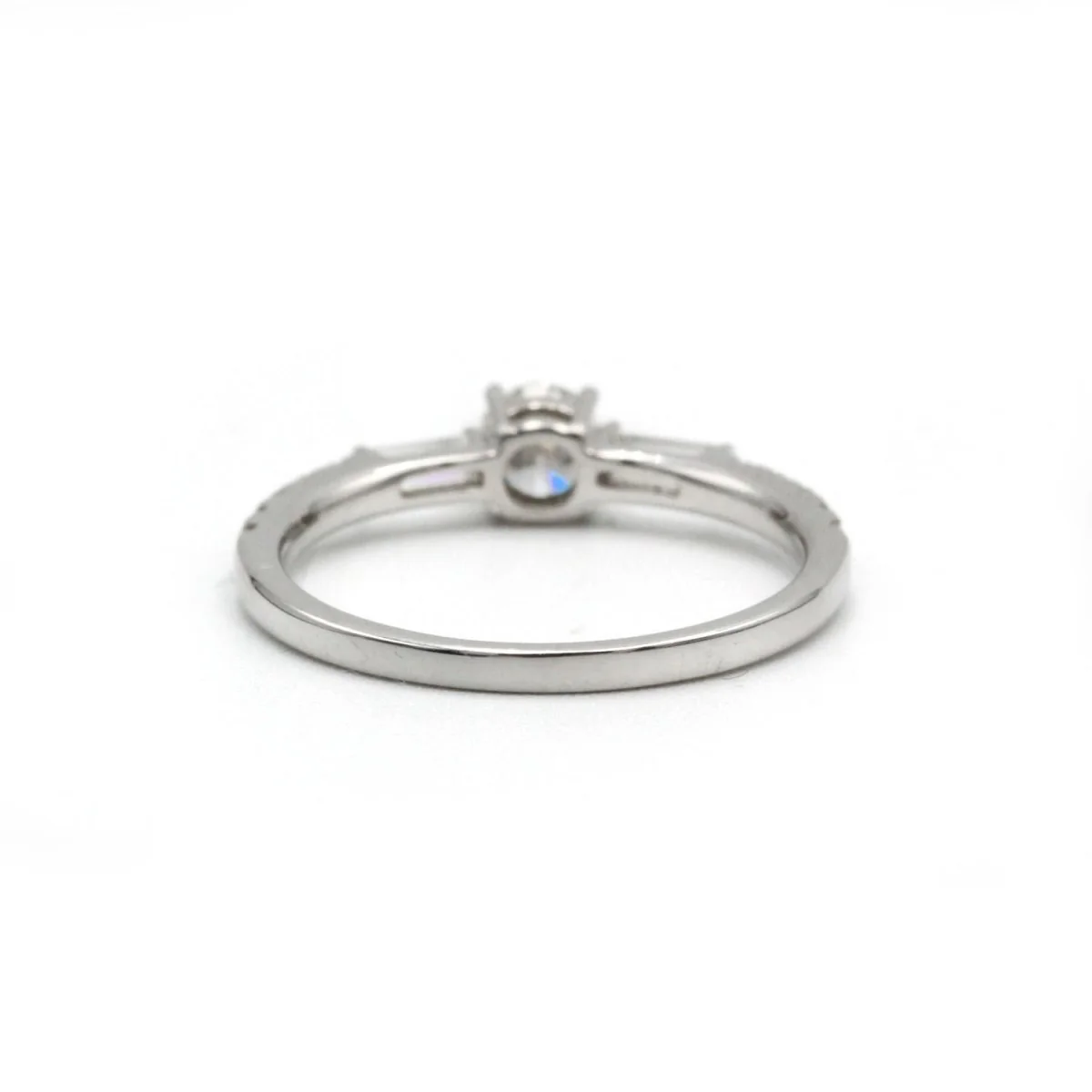 Bague en or blanc et diamants - Image 5
