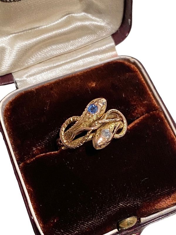 Bague ancienne à deux têtes de serpents en or rose 18k - Image 8