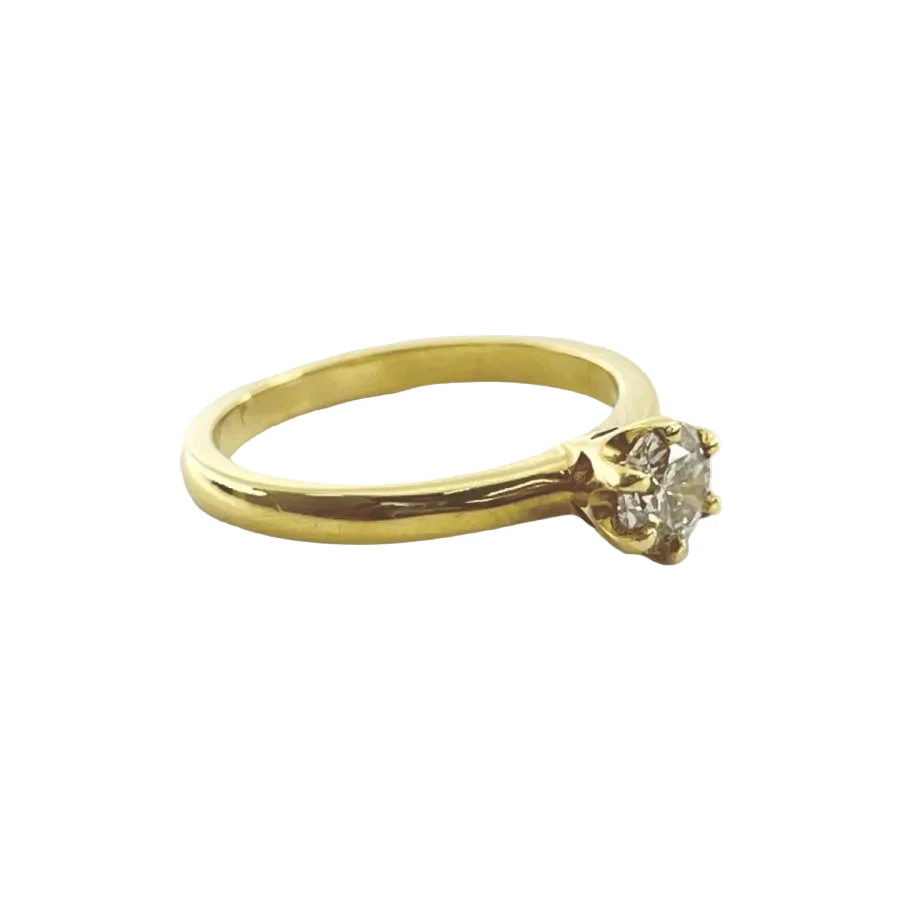 Bague Solitaire en or jaune et diamant - Image 4