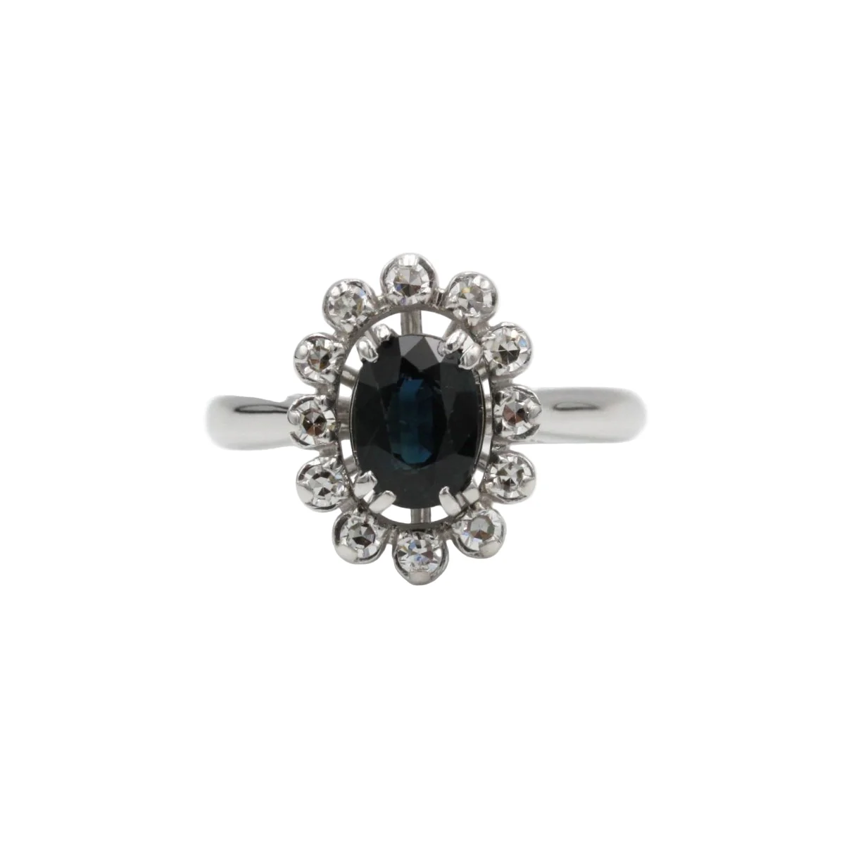 Bague Marguerite en or blanc, saphir, et diamants