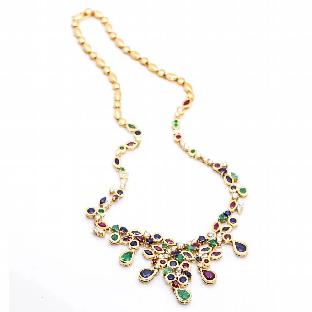Collier couronne en or jaune, émeraudes, rubis, saphirs et diamants - Image 5