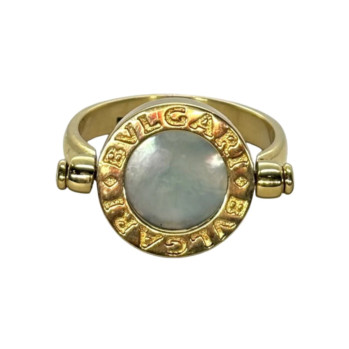 Bague Bulgari Réversible or jaune nacre et onyx - Image 3