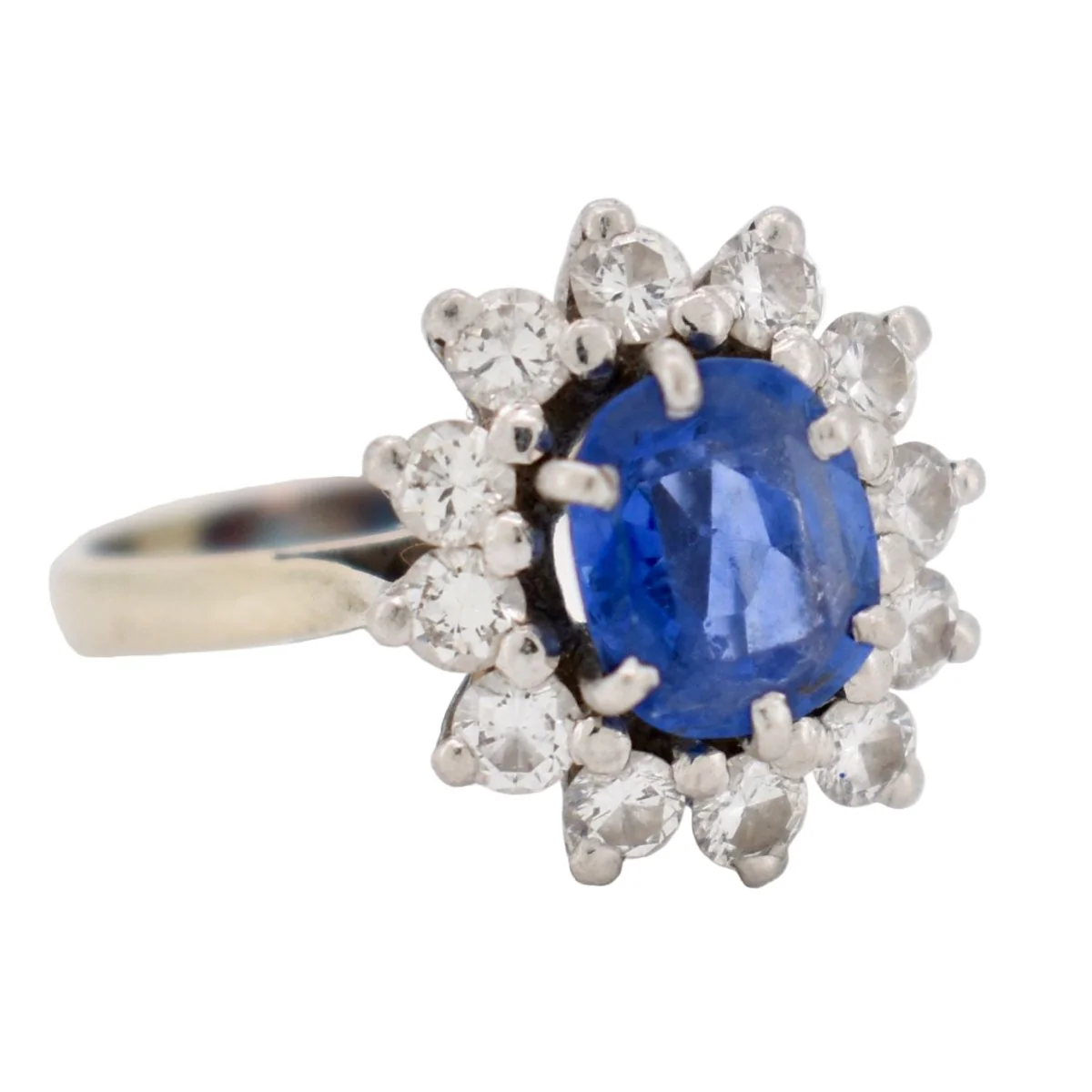 Bague Marguerite en or blanc, platine, saphir et diamants - Image 6