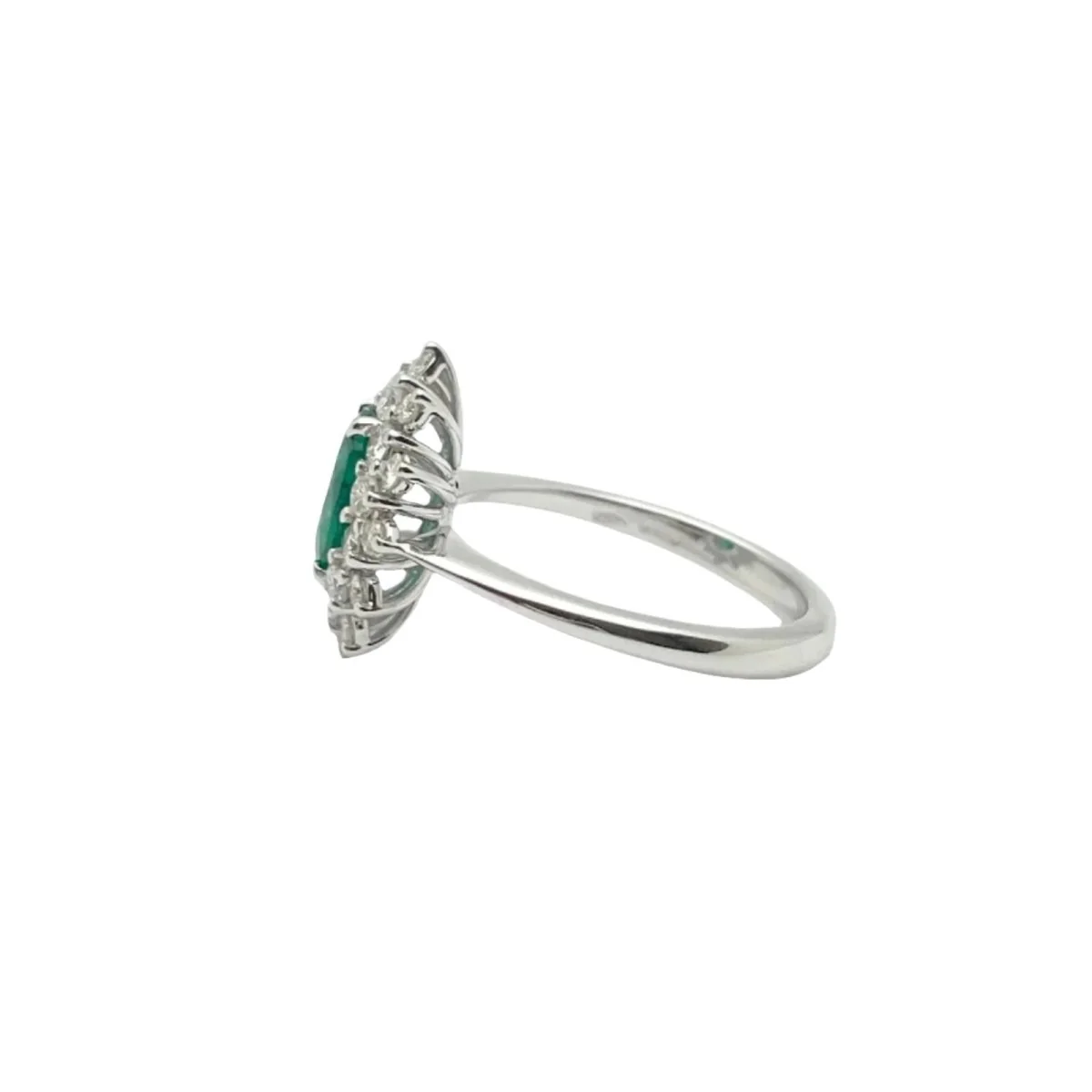 Bague en or blanc, émeraude et diamants - Image 4