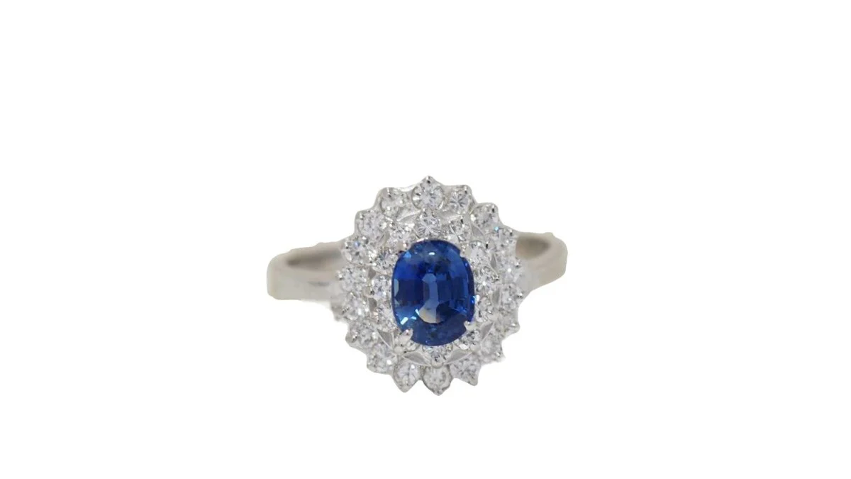 Bague en or blanc, saphir et diamants