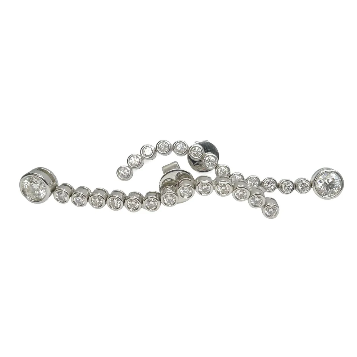 Boucles d'oreilles en or blanc et diamants - Image 2
