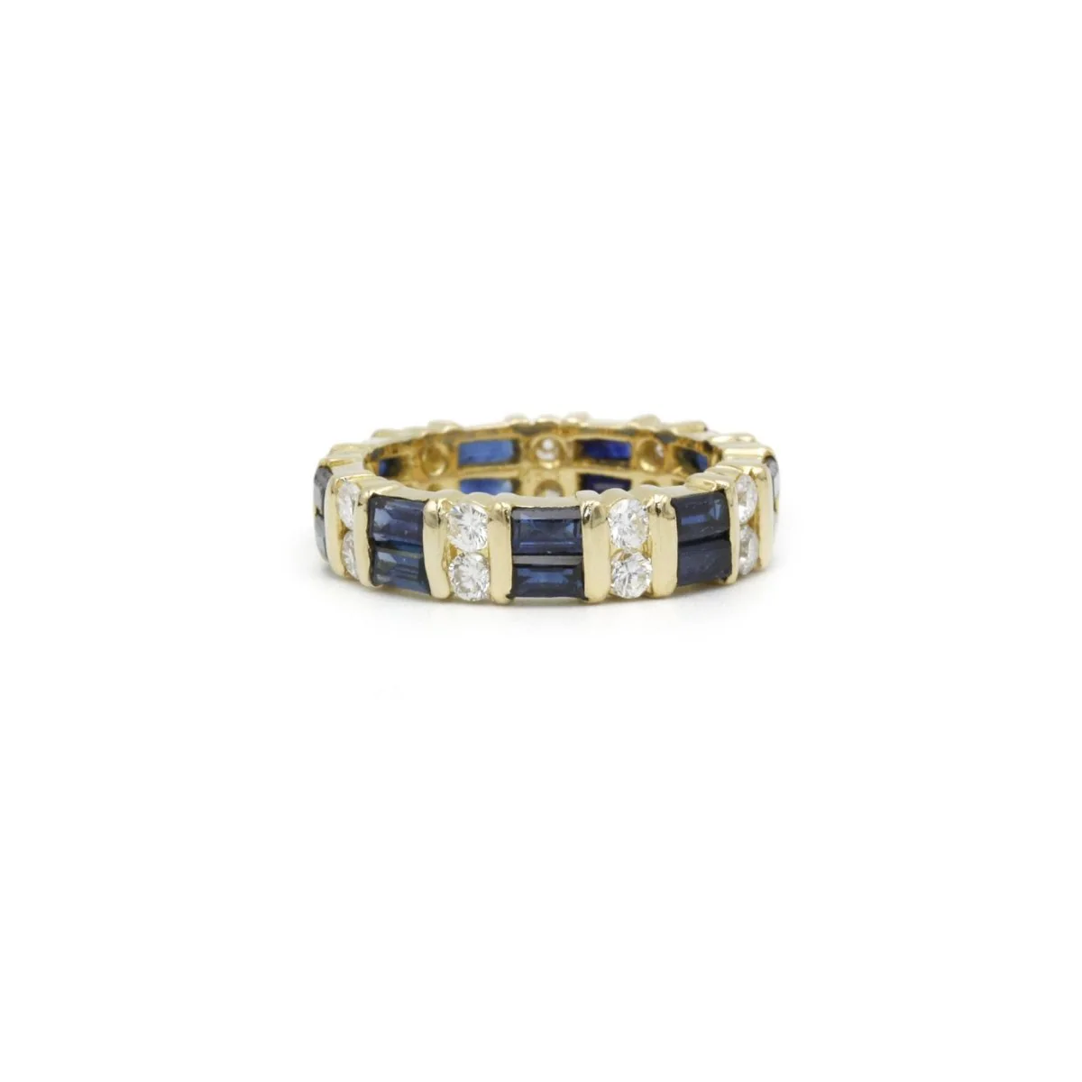 Bague en or jaune, saphirs et diamants