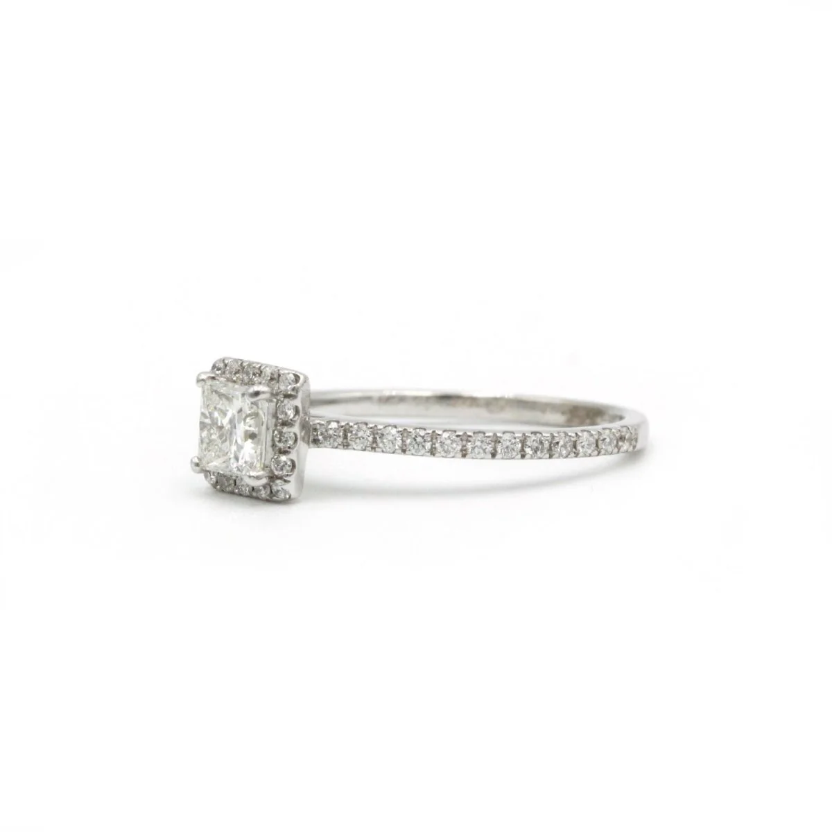 Bague Solitaire en or blanc et diamant - Image 2
