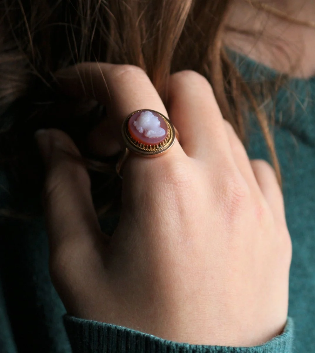 Bague Camée en or jaune et en cornaline - Image 6