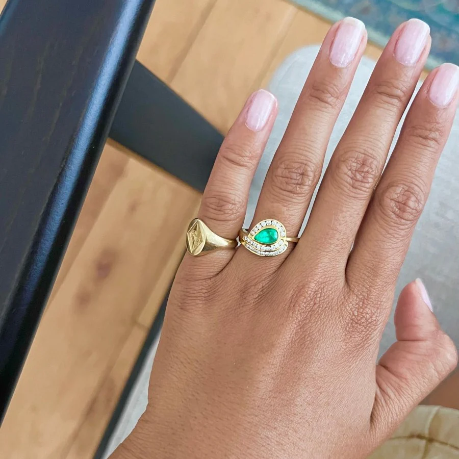 Bague Tourbillon en or jaune et diamants - Image 2