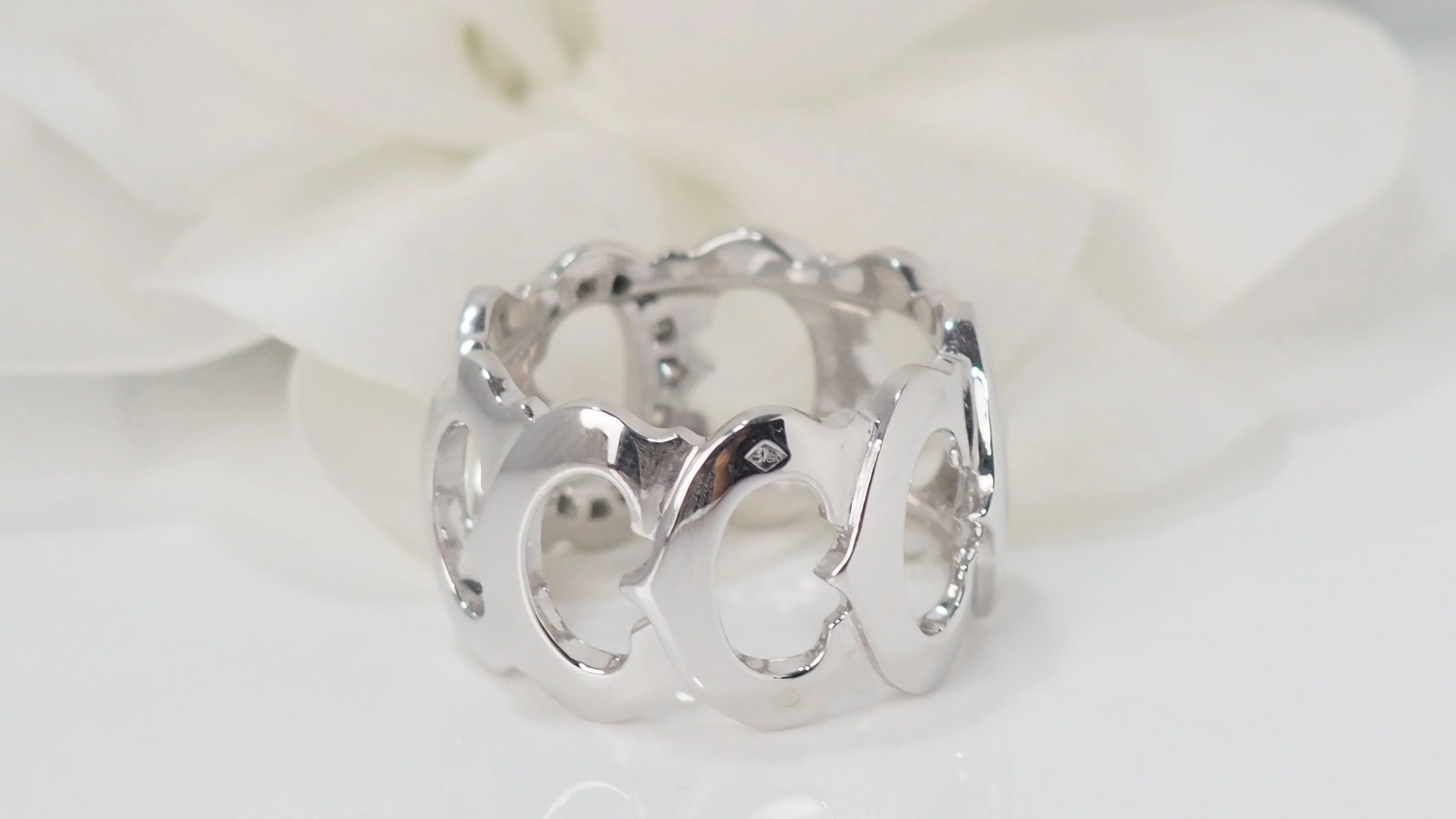 Bague collection C Cartier en or blanc et diamants - Image 5