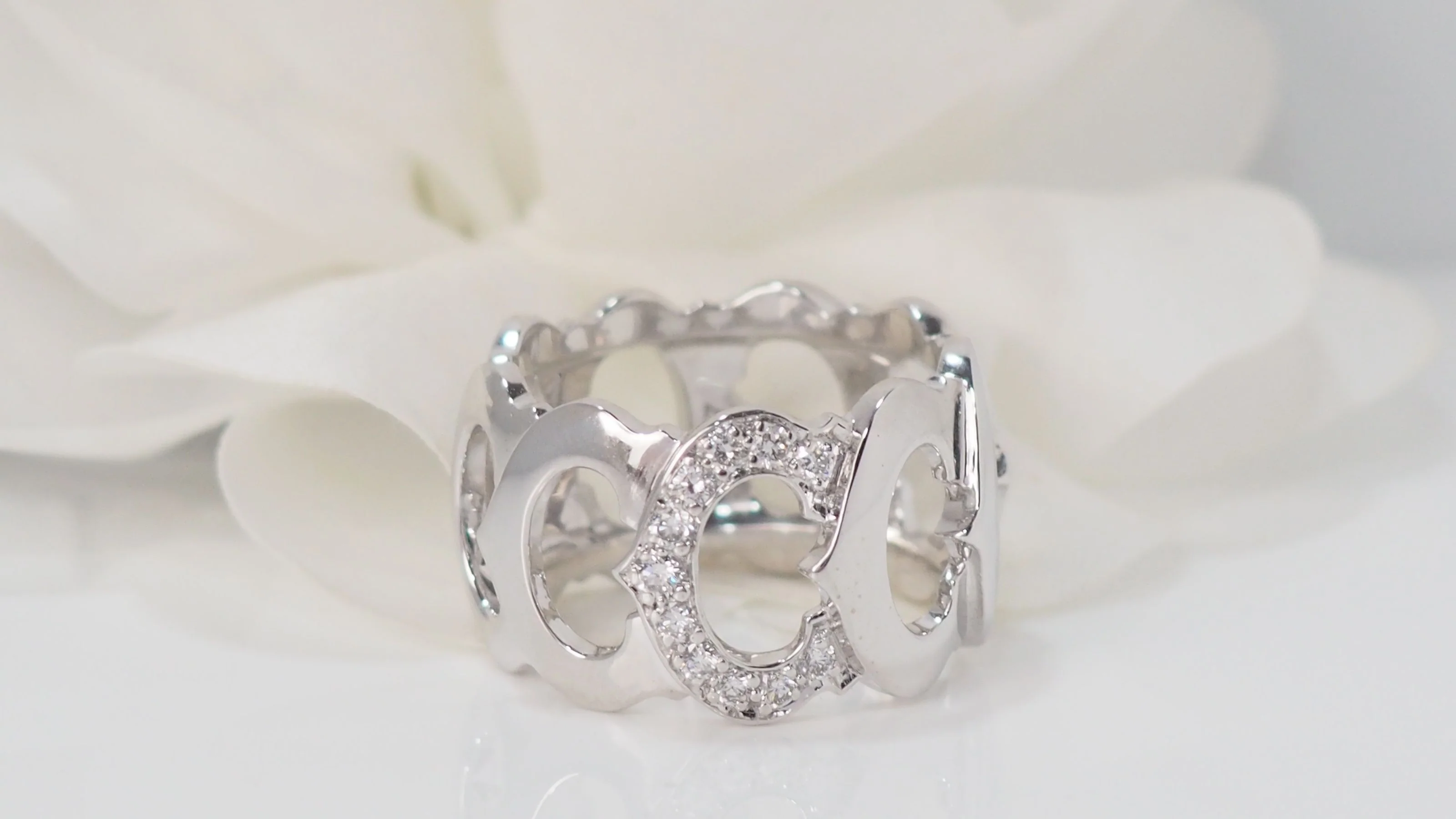 Bague collection C Cartier en or blanc et diamants - Image 8