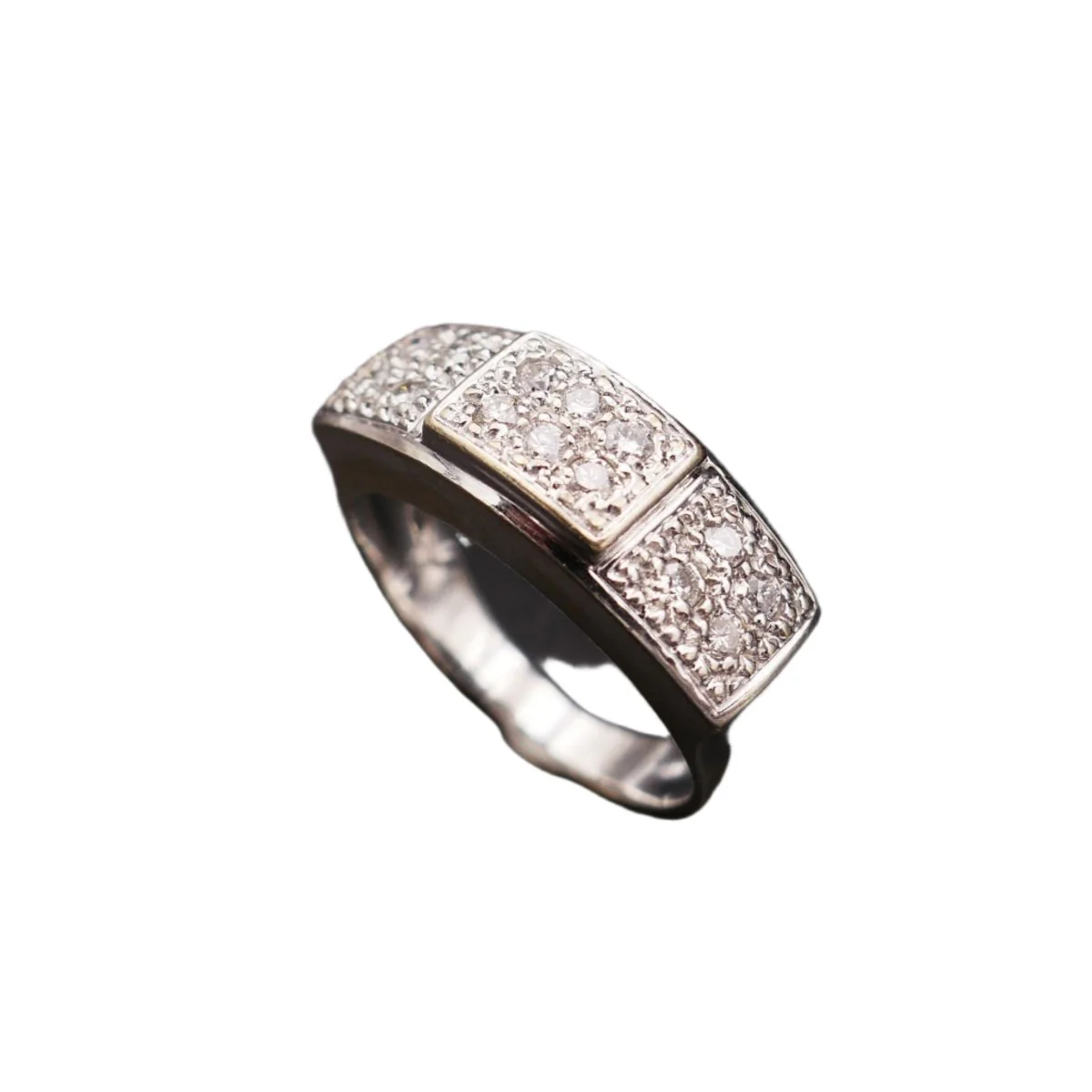 Bague Entourage en or blanc et diamants - Image 4