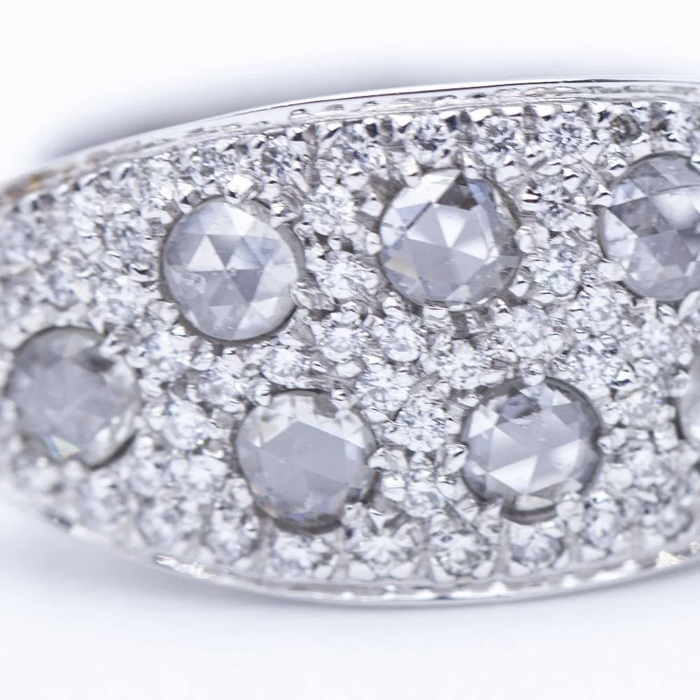 Bague en or blanc avec diamants taille brillant - Image 7